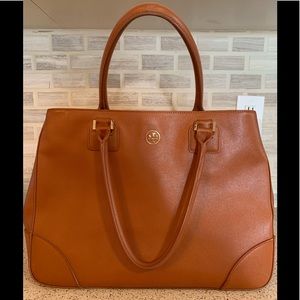 Tory Burch Classic Handbag in SADDLE color